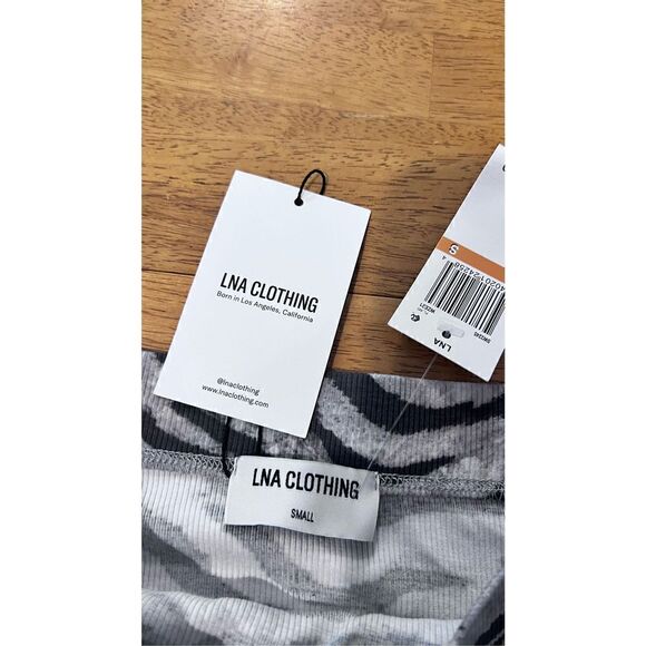 LNA Women's Zebra Print Ruched Side Ribbed Mini Skirt Gray Size Small NWT P1-212 - Picture 6 of 12